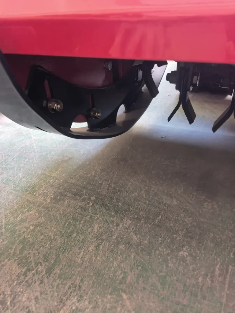 Cutting-Height Adjustment Detail